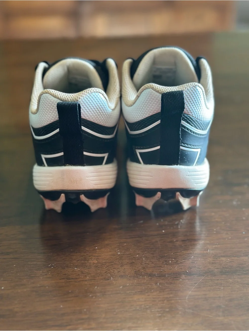 Boys Under Armour Football/Baseball Cleats- Black and White